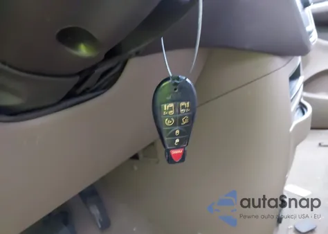 2014 Chrysler Town & Country Touring z USA, uszkodzony, nr VIN 2C4RC1BG3ER475346